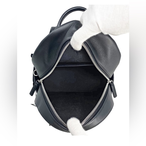 MCM Stark Psychedelic Rabbit Backpack - Picture 9 of 14